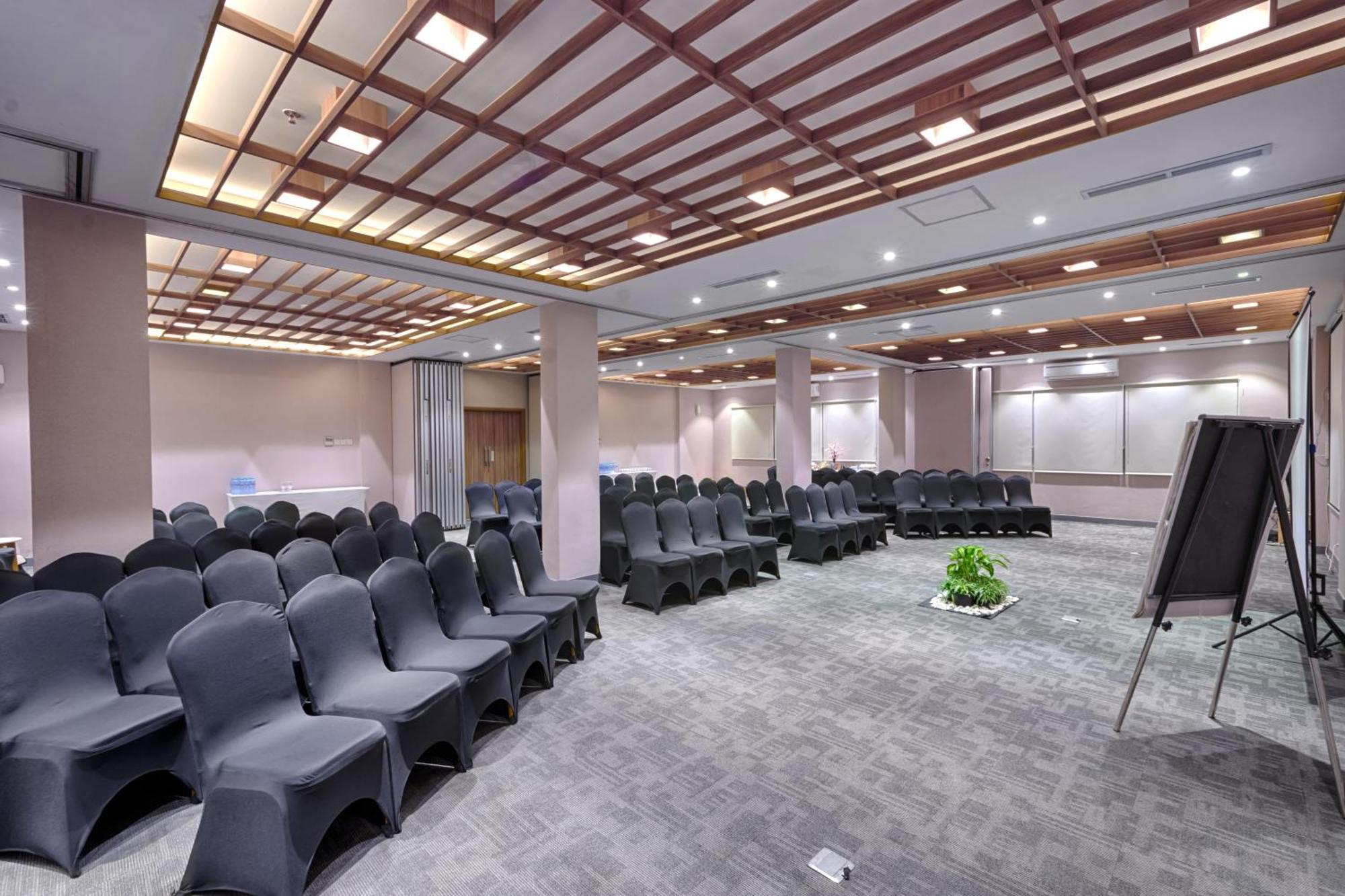 Kuretakeso Kemang Hotel Jakarta Exteriér fotografie